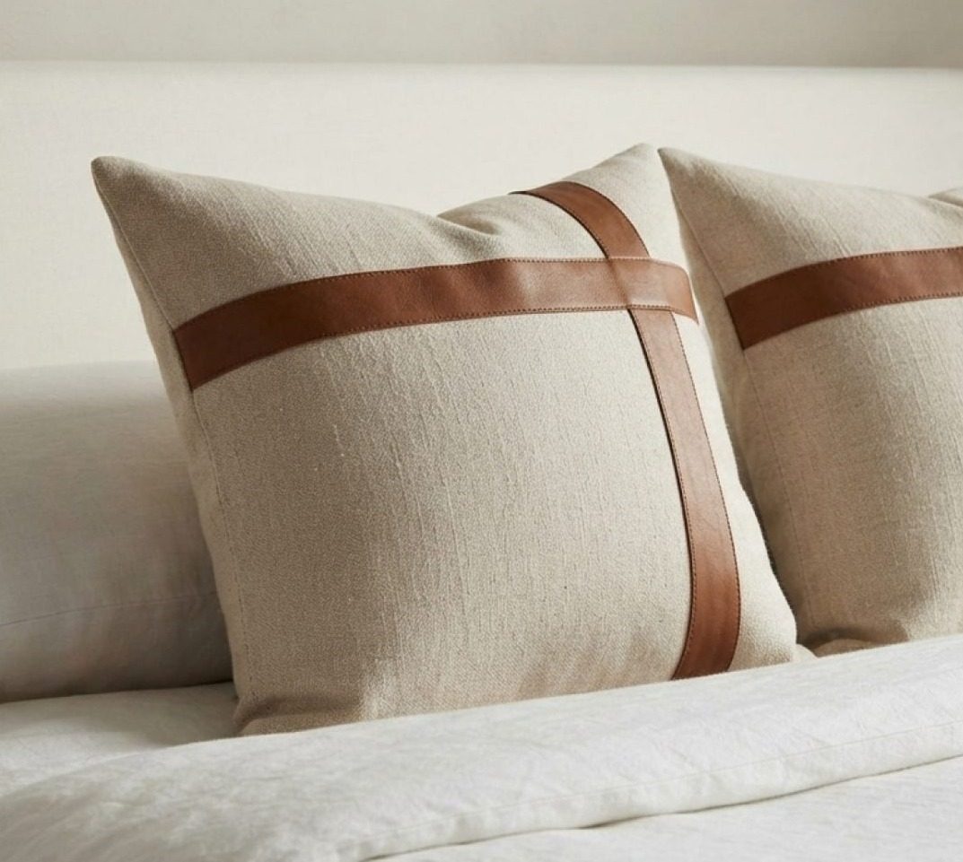 Almofada decorativa com fita